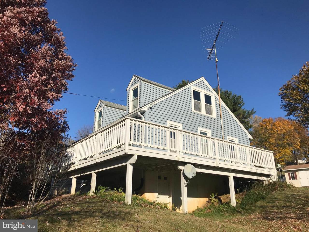 115 Bond Street - Photo 1