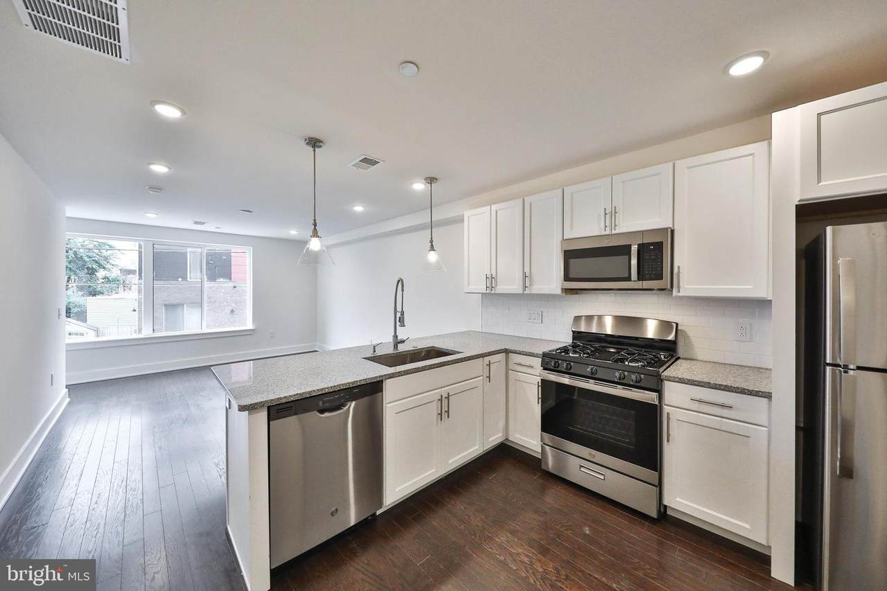 978 8TH Street - Photo 1