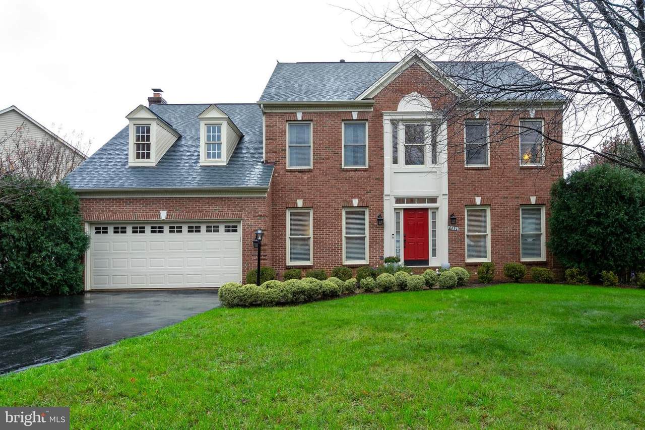 8250 George Washington Court - Photo 1