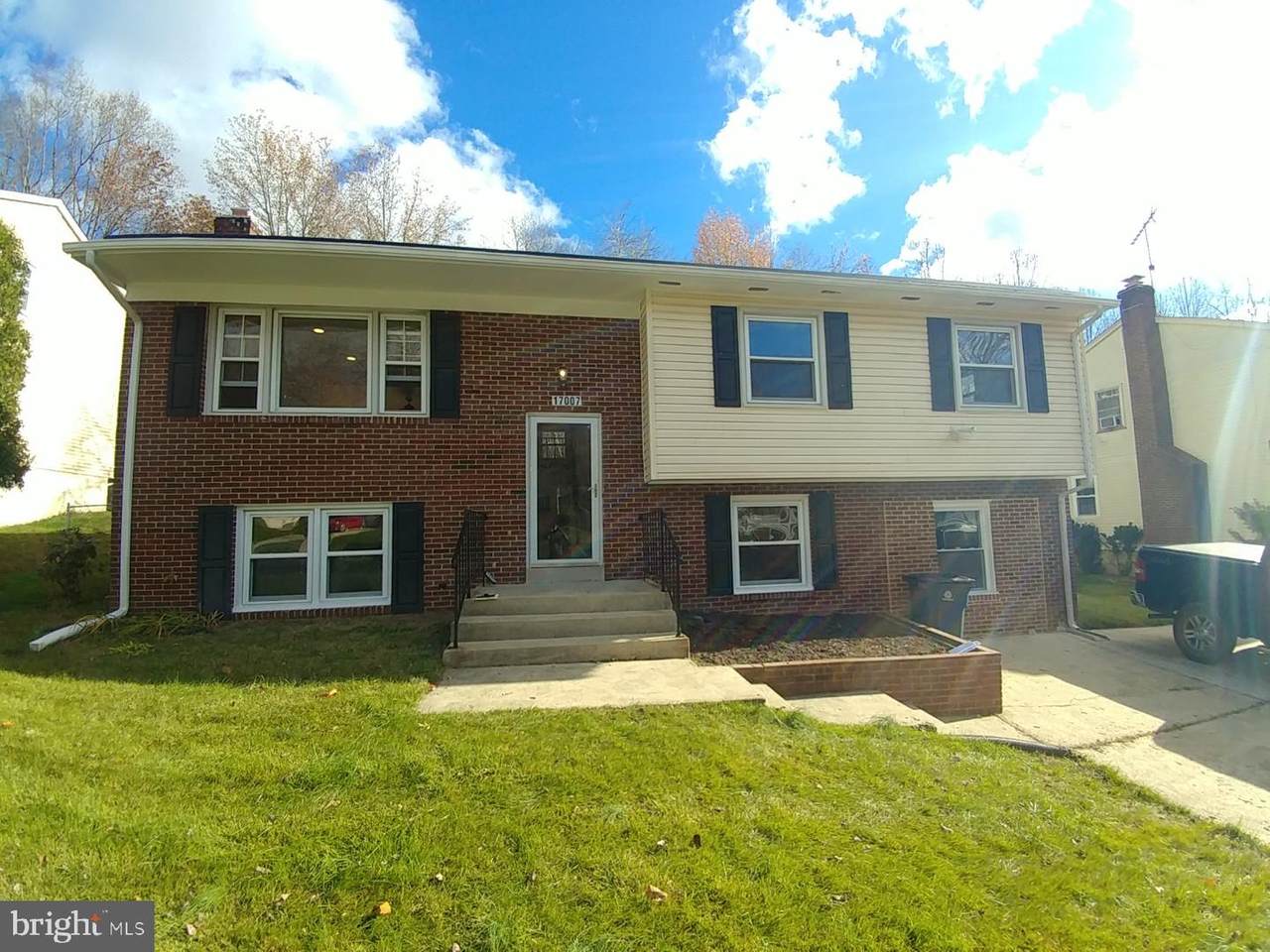 17007 Village Drive - Photo 1