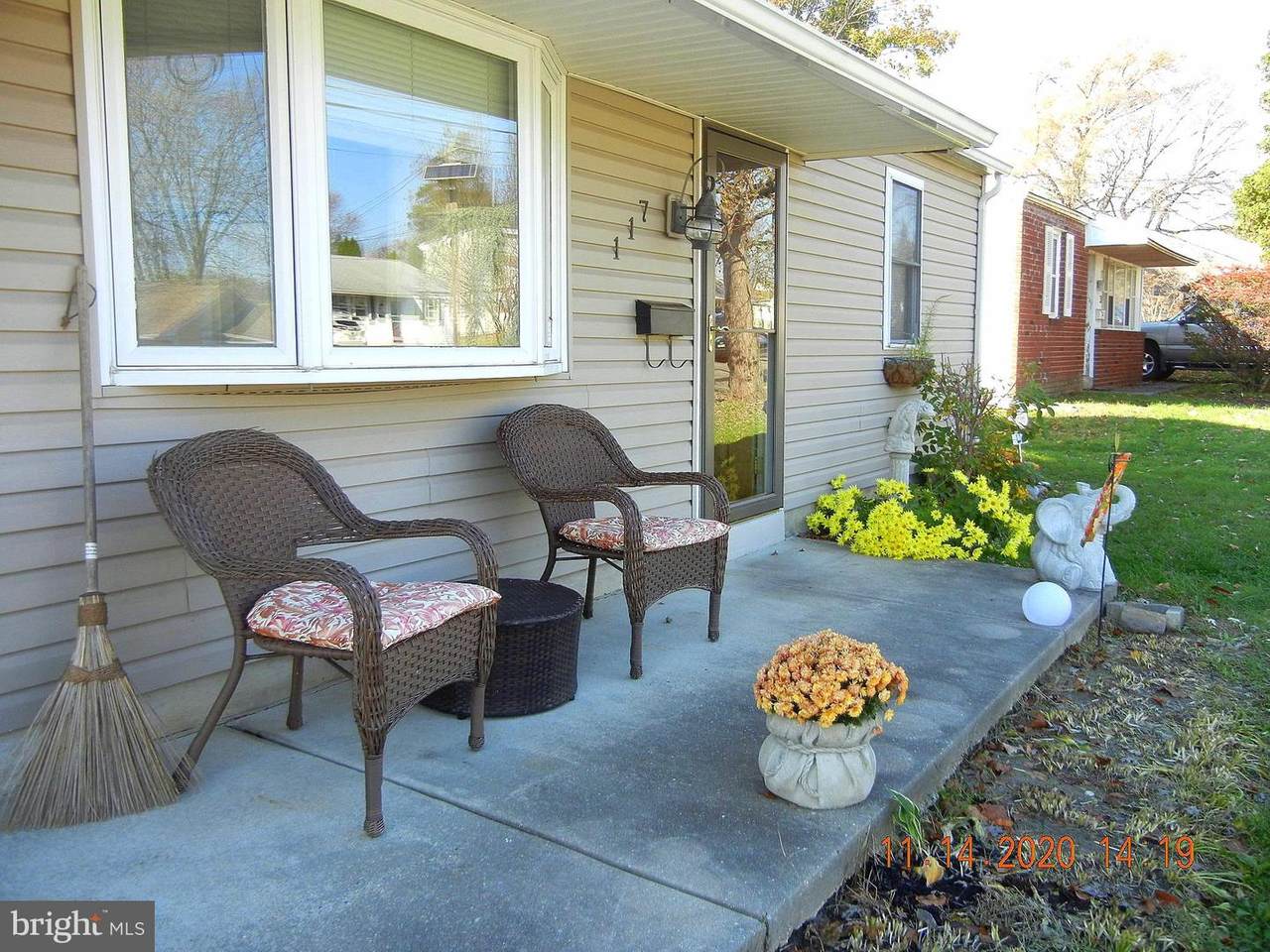 117 Oak Avenue - Photo 1
