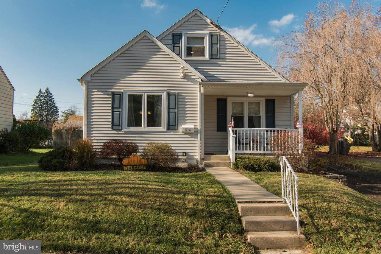 614 Central Avenue - Photo 1