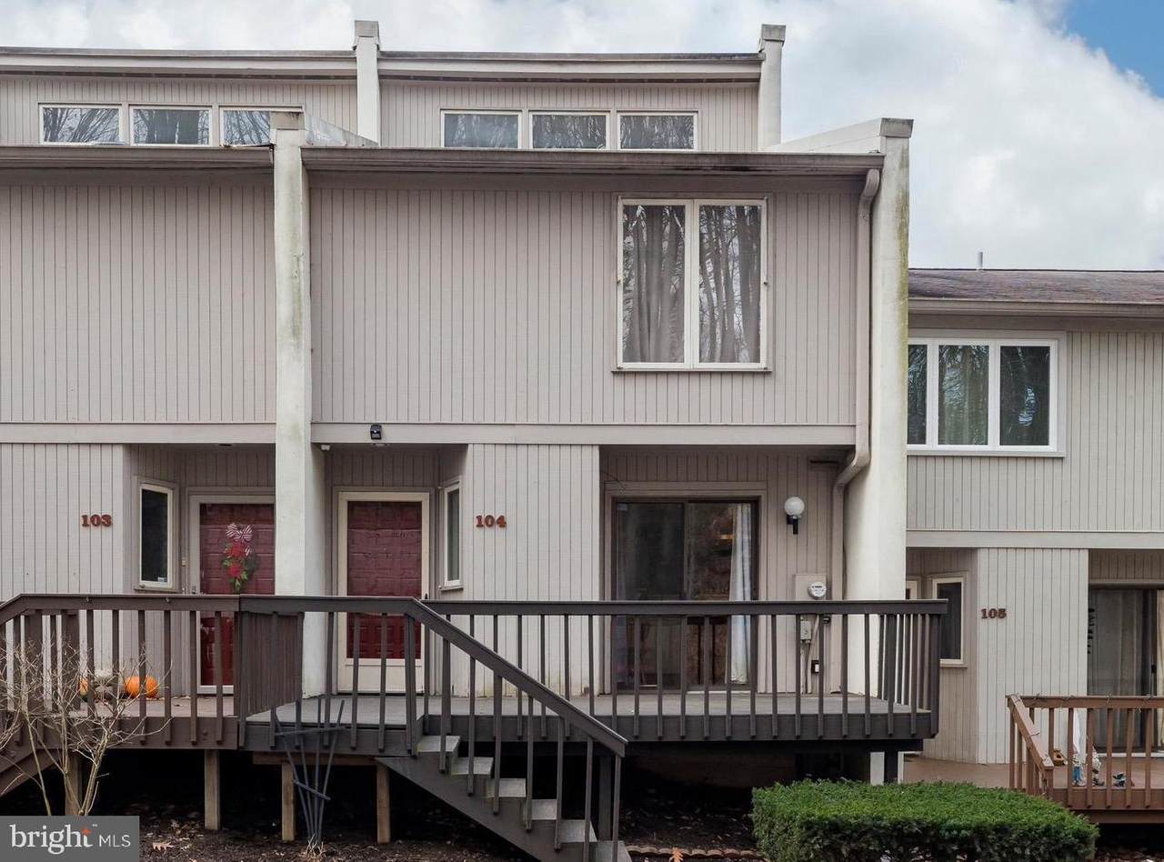 104 Westtown Circle - Photo 1