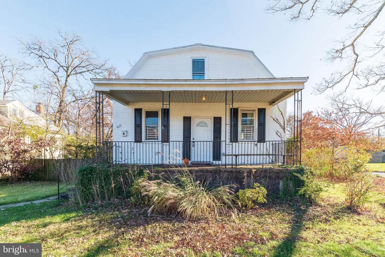 5631 Carter Avenue - Photo 1
