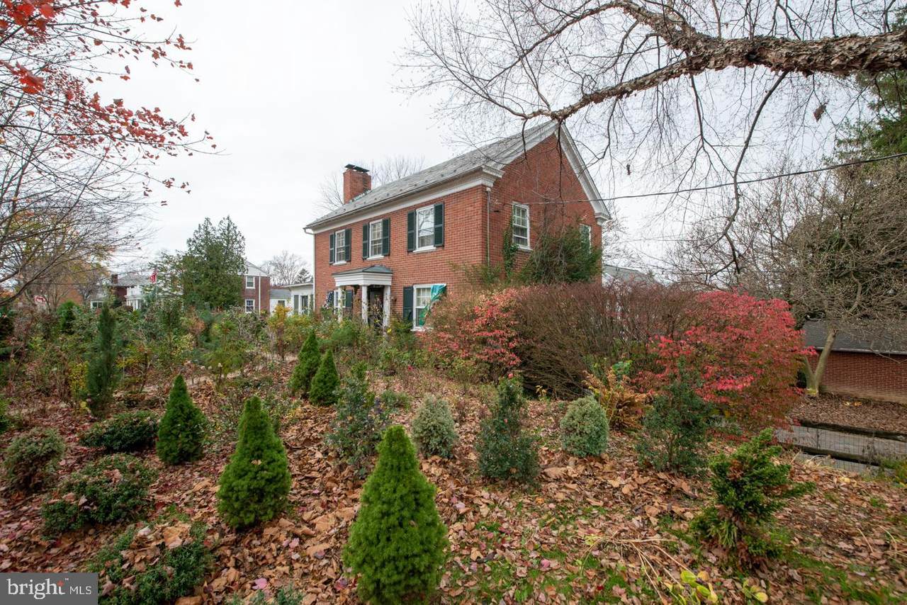 999 Hamilton Park Drive - Photo 1