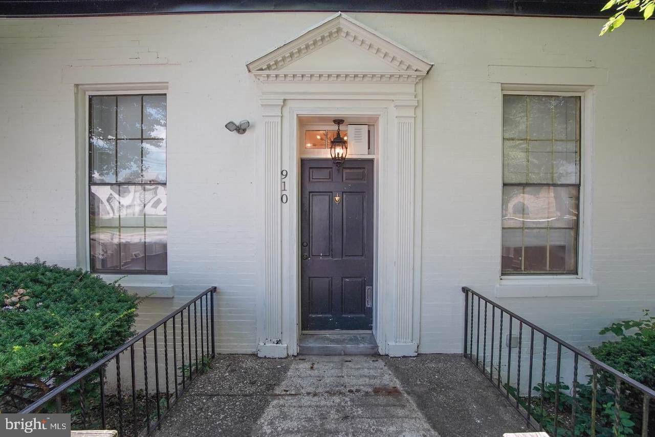 910 Dekalb Street - Photo 1