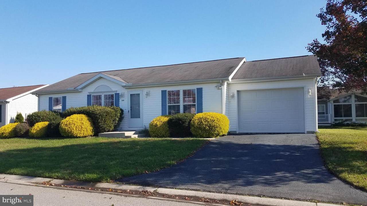 908 Jonathan Drive - Photo 1