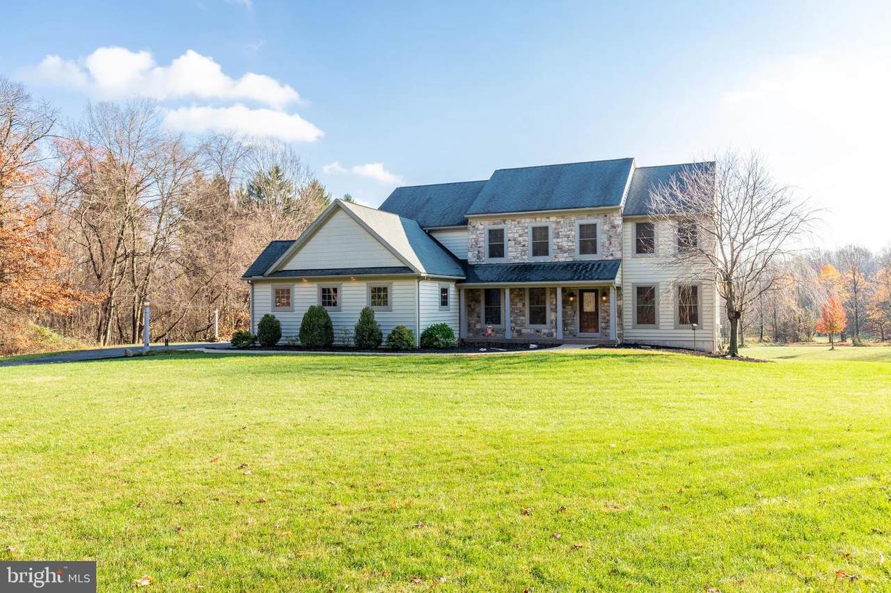280 Laurel Road - Photo 1