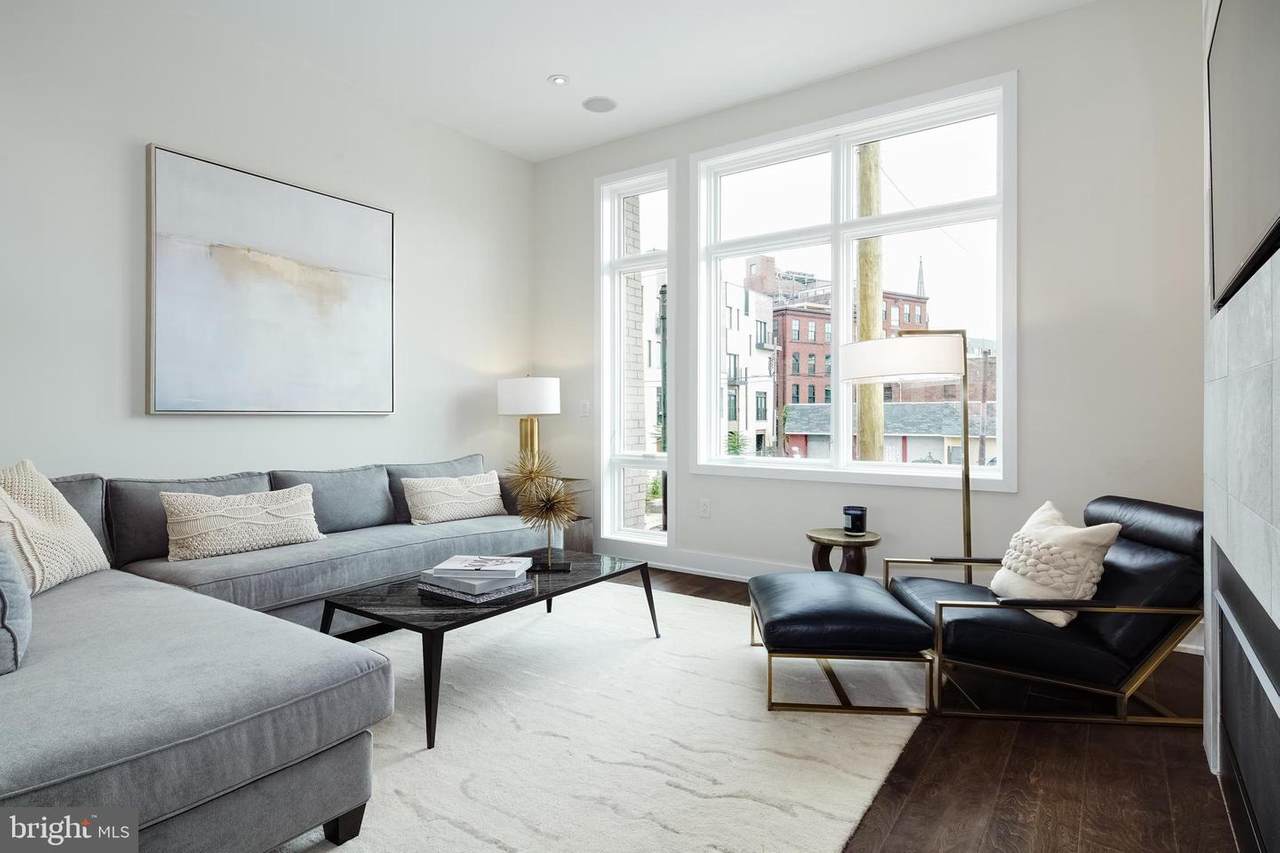 602 5TH Street - Photo 1