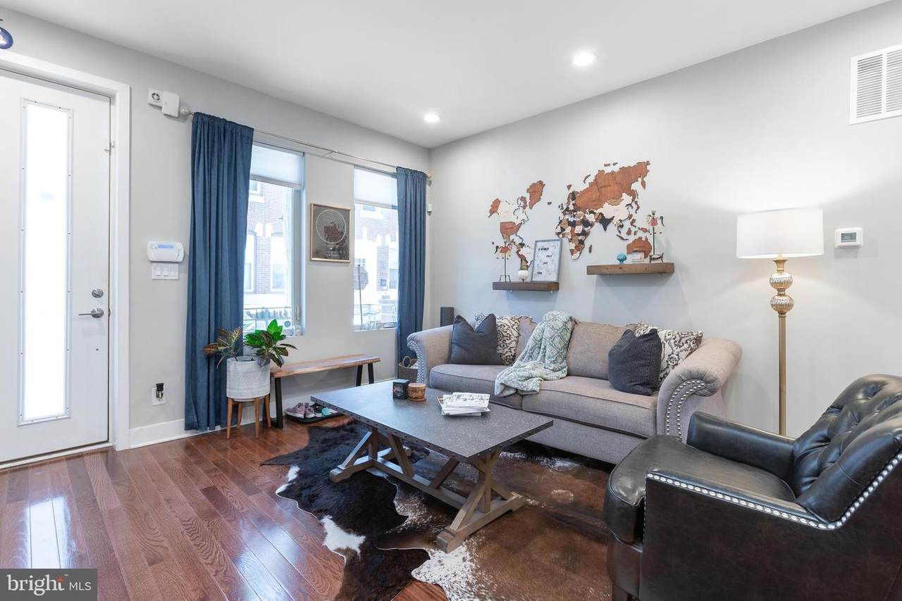 1320 Hollywood Street - Photo 1