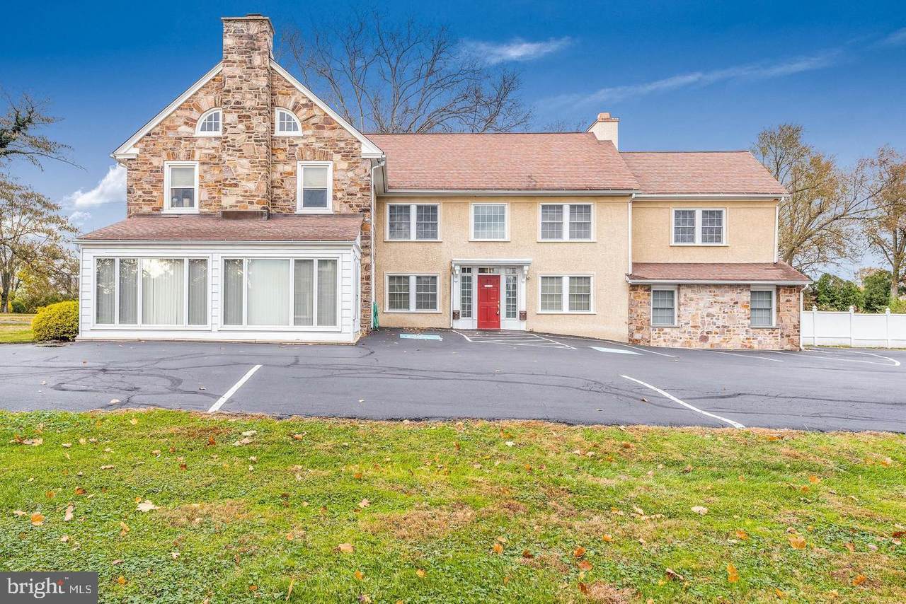 2240 Dekalb Pike - Photo 1