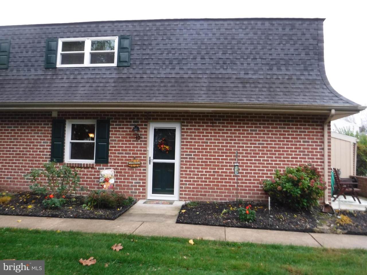 42 Glenview Circle - Photo 1