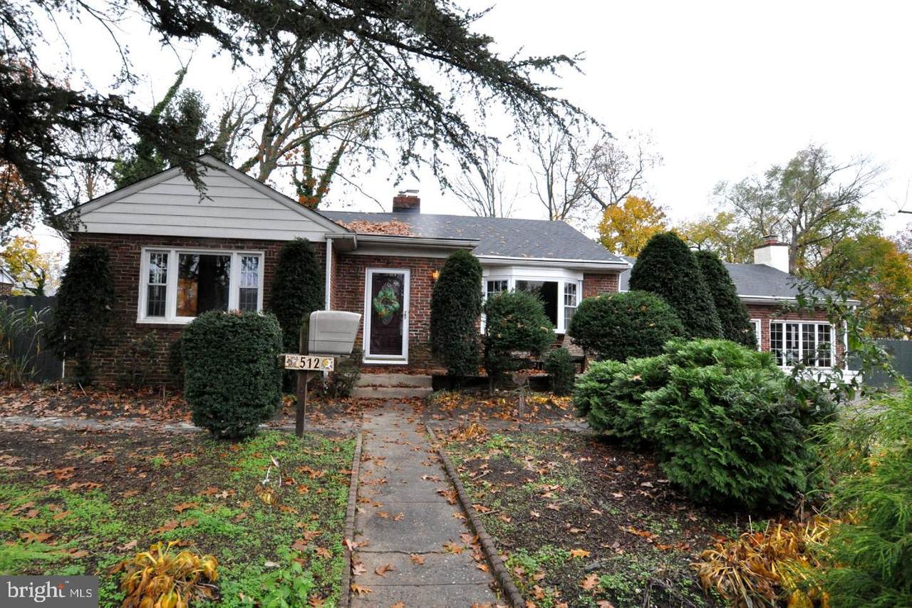 512 Weeks Avenue - Photo 1