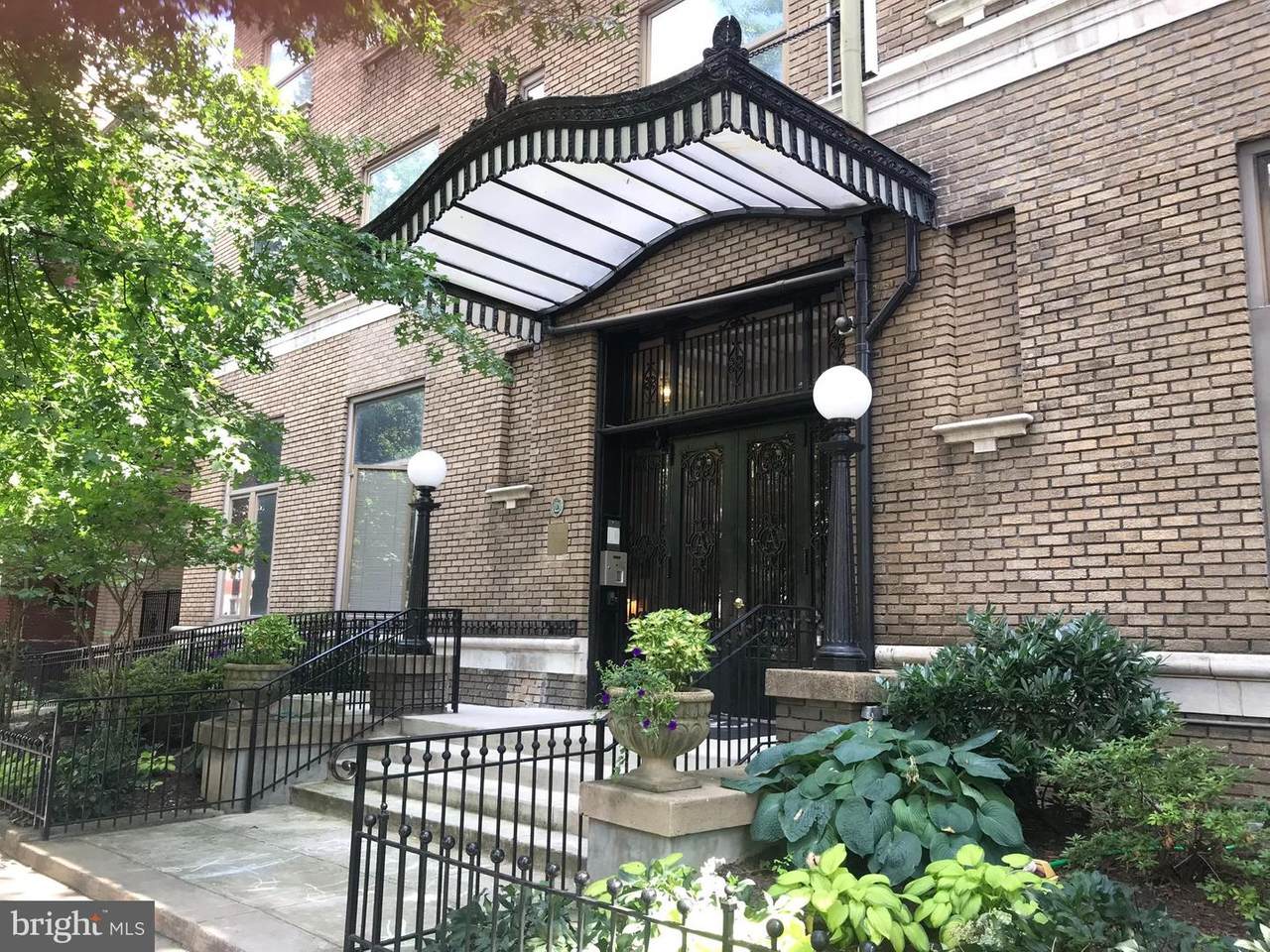 1734 P Street - Photo 1