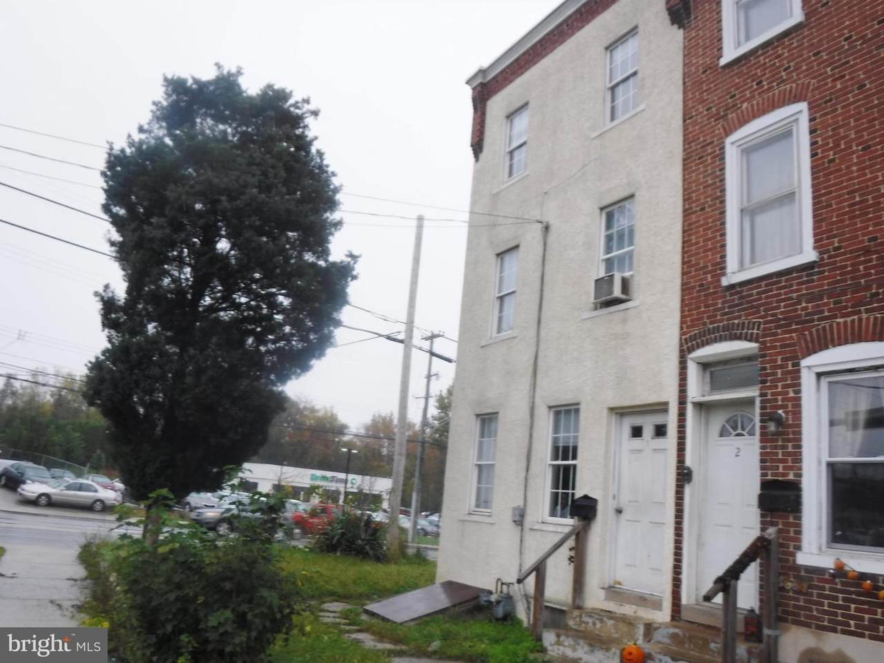1 Diamond Avenue - Photo 1