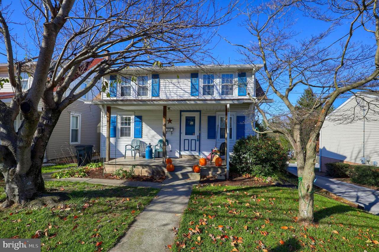 332 Lincoln Avenue - Photo 1