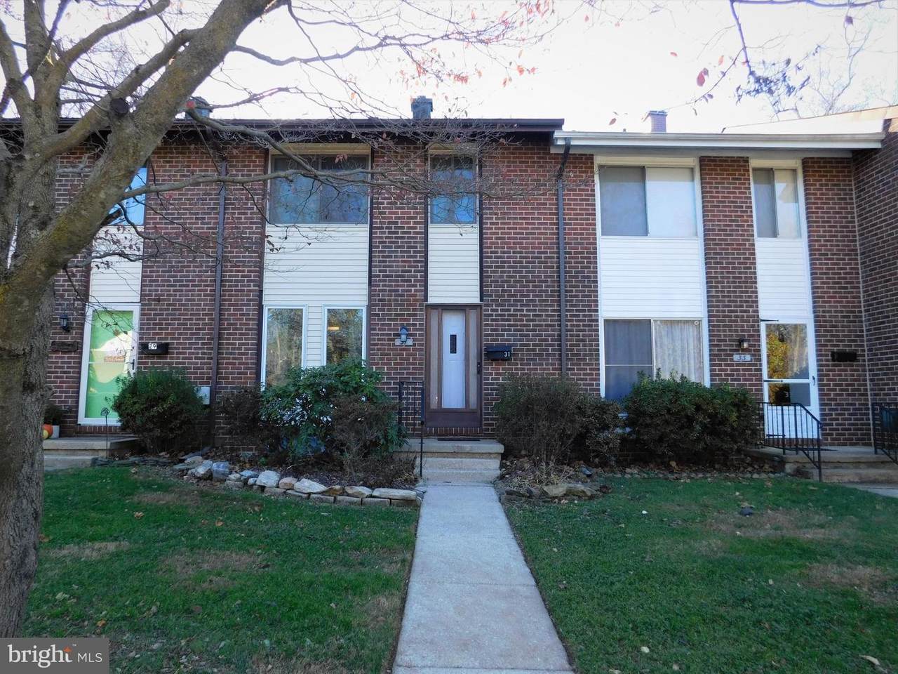 31 Strabane Court - Photo 1