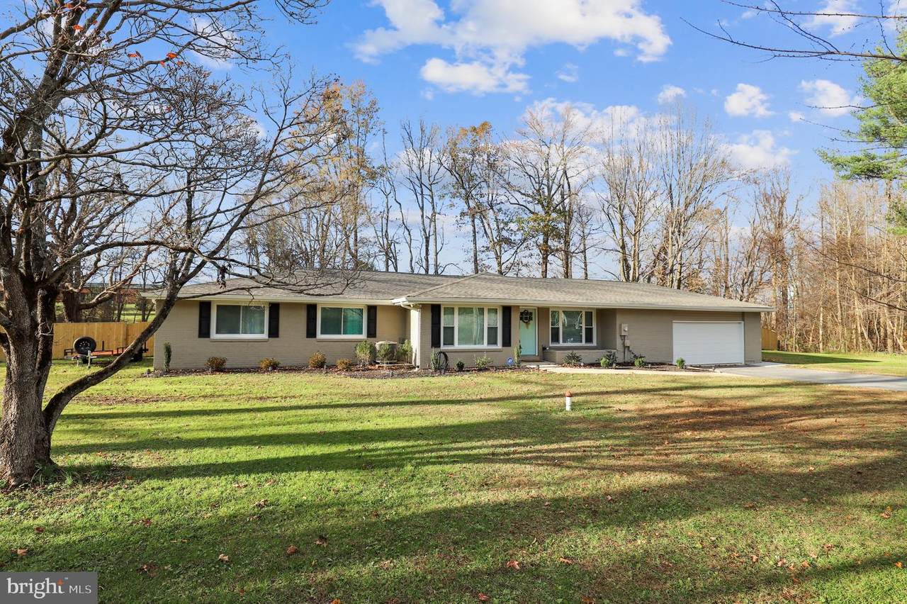 9426 Boyds Turn Road - Photo 1