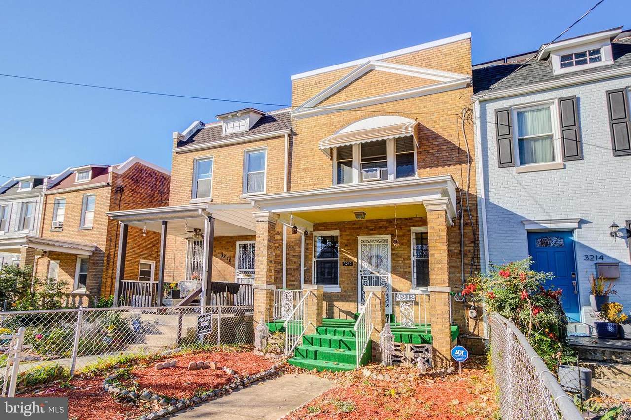 3212 10TH Street - Photo 1