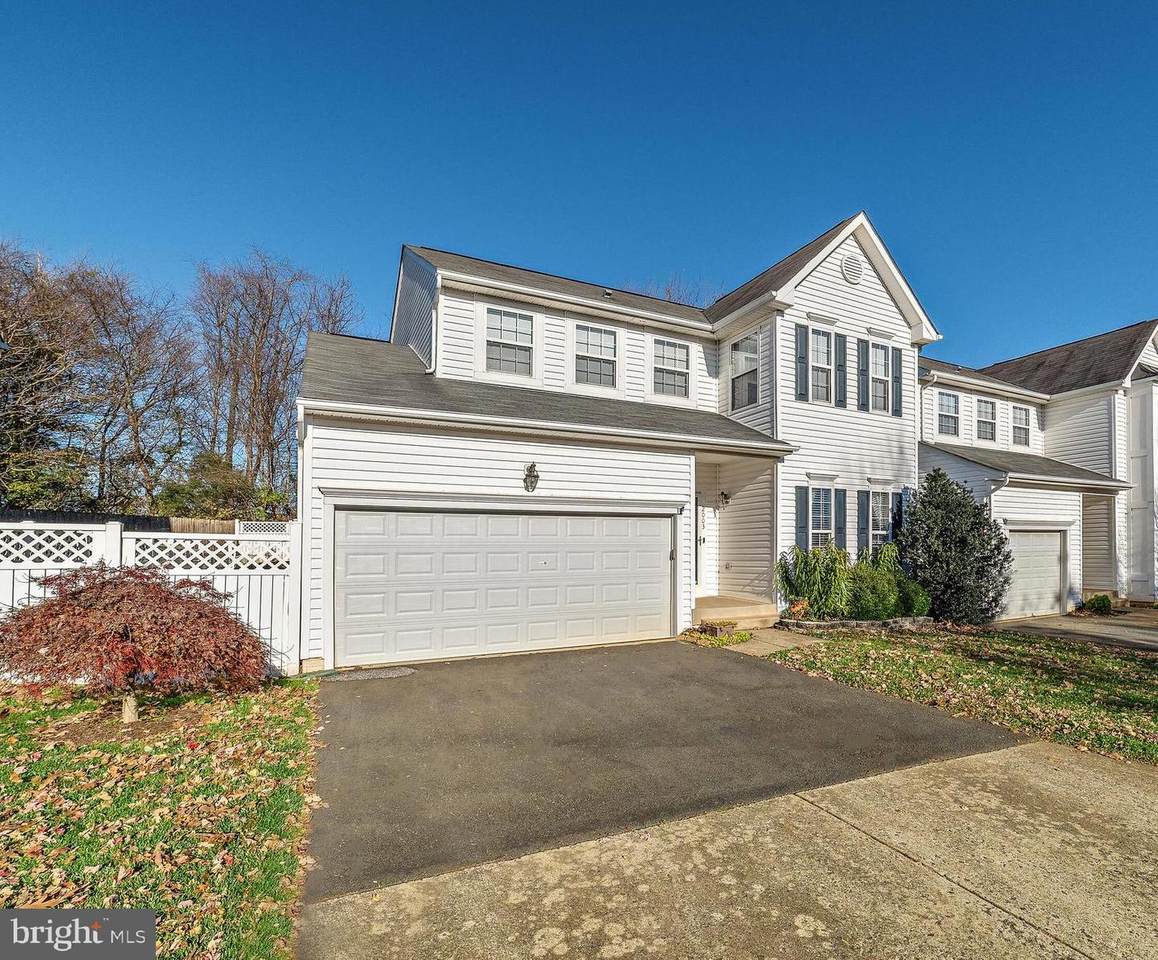 2003 Cranberry Lane - Photo 1