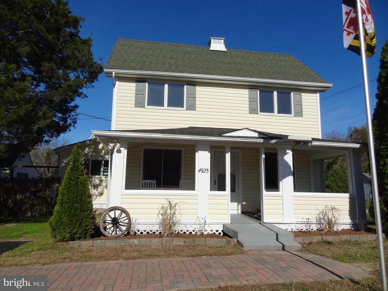 4925 Main Street - Photo 1