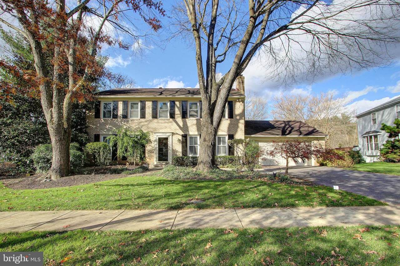1527 Blue Meadow Road - Photo 1