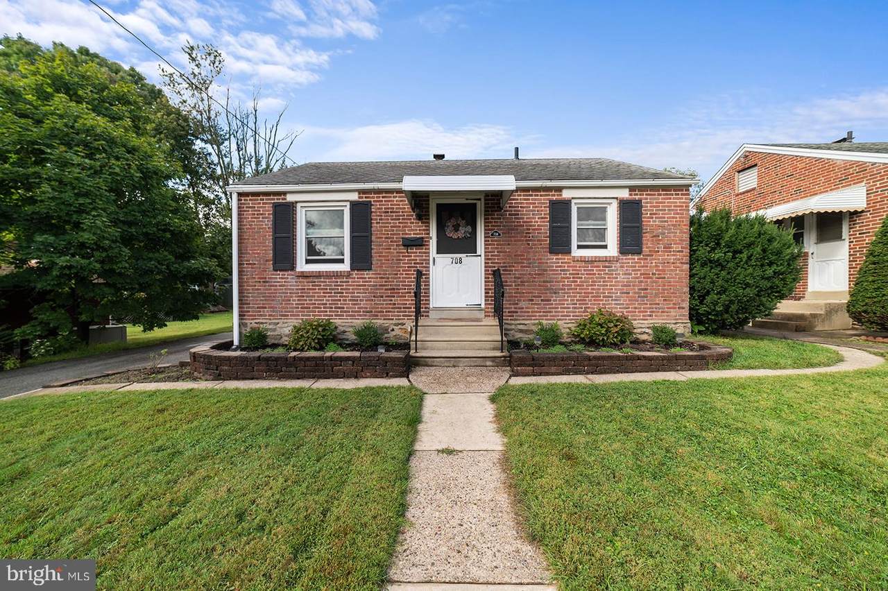 708 Howard Avenue - Photo 1