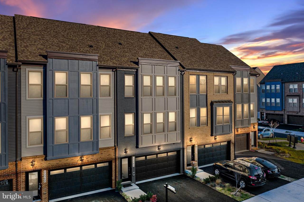 45362 Daveno Square - Photo 1