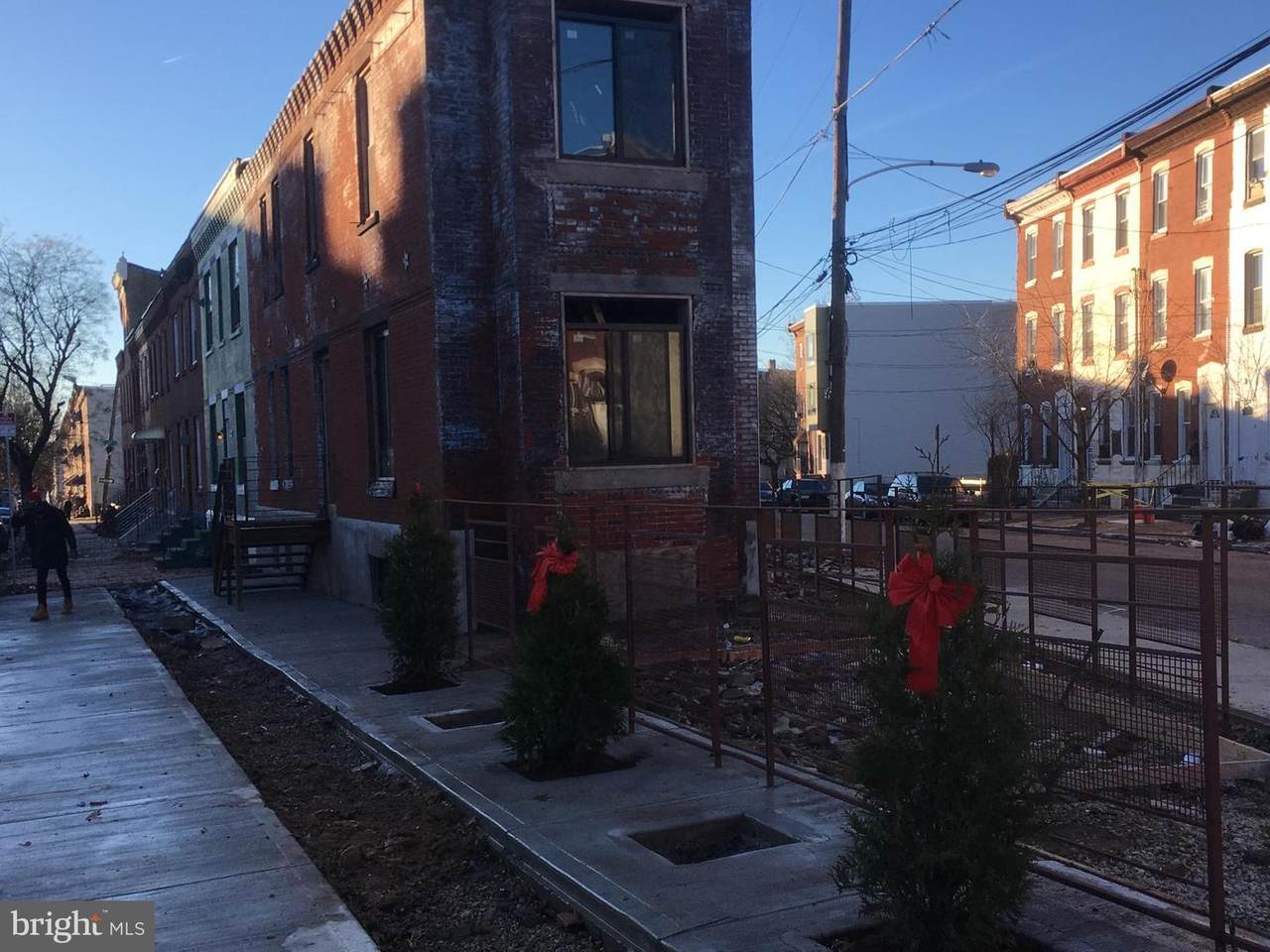 2221 College Avenue - Photo 1