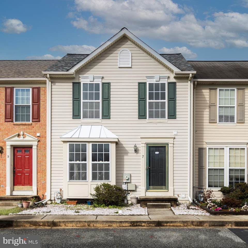 7 Linden Place - Photo 1