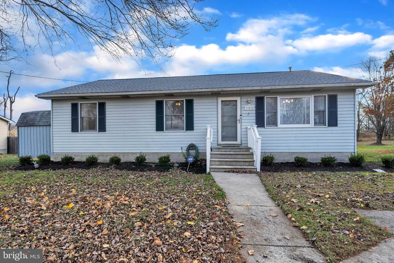 302 Hook Road - Photo 1