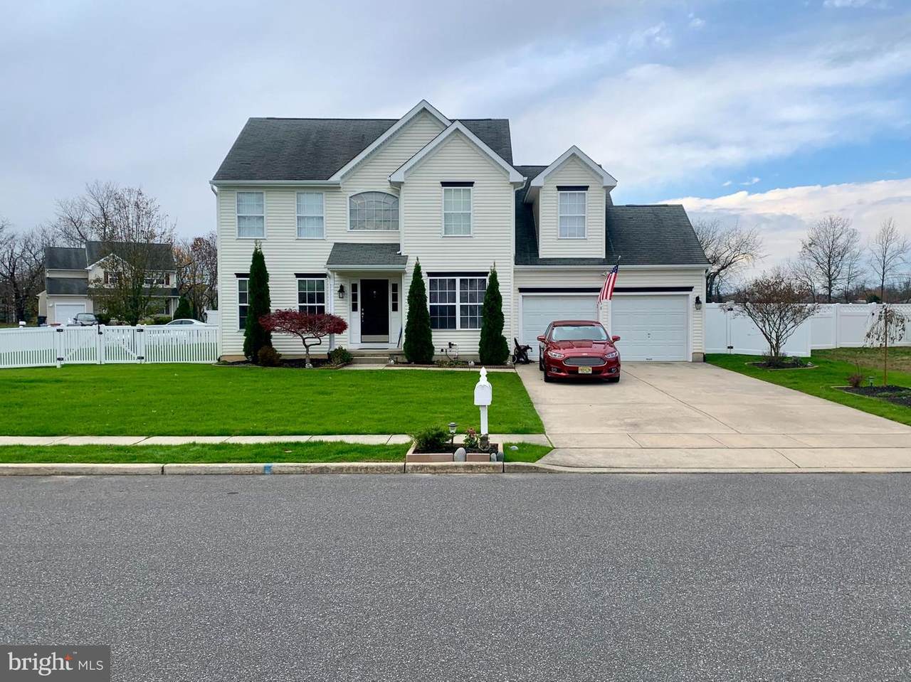 758 Wellington Court - Photo 1