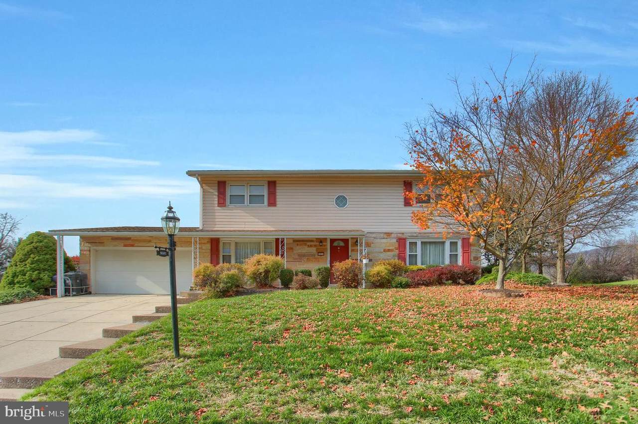 2212 Dover Road - Photo 1
