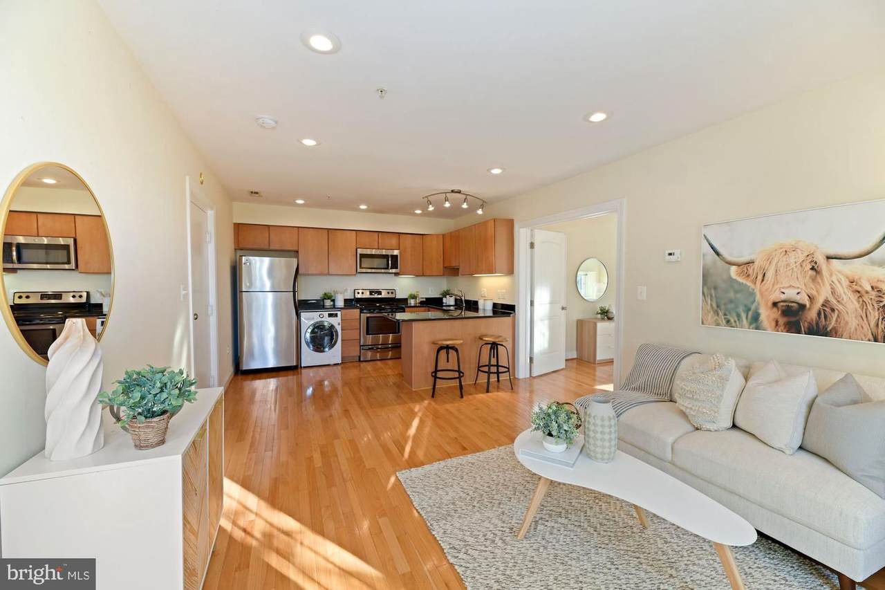 660 Morton Place - Photo 1