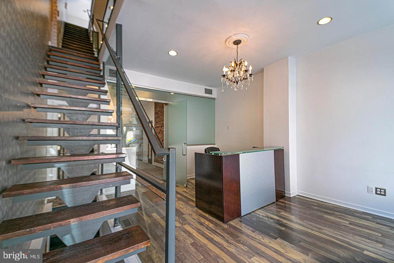 925 2ND Street - Photo 1