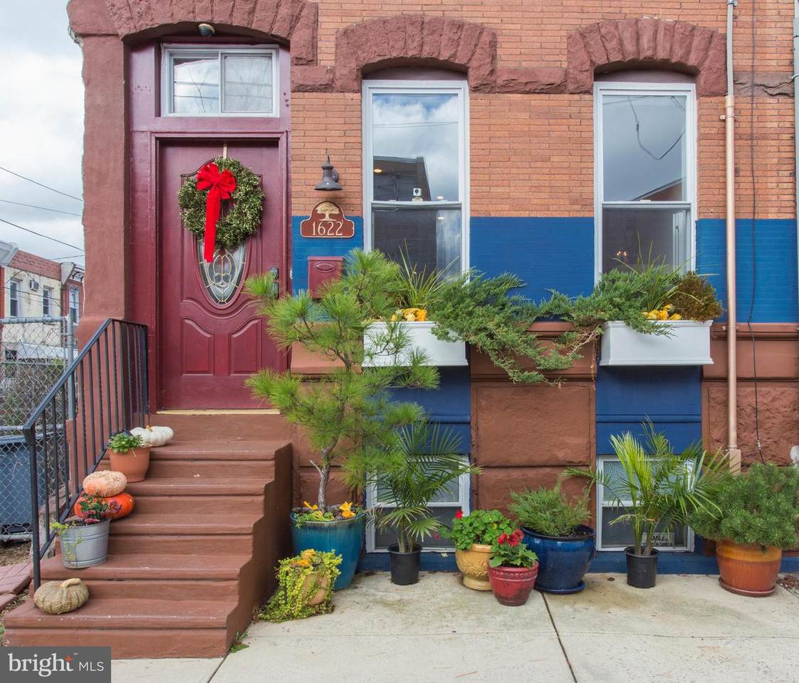 1622 18TH Street - Photo 1