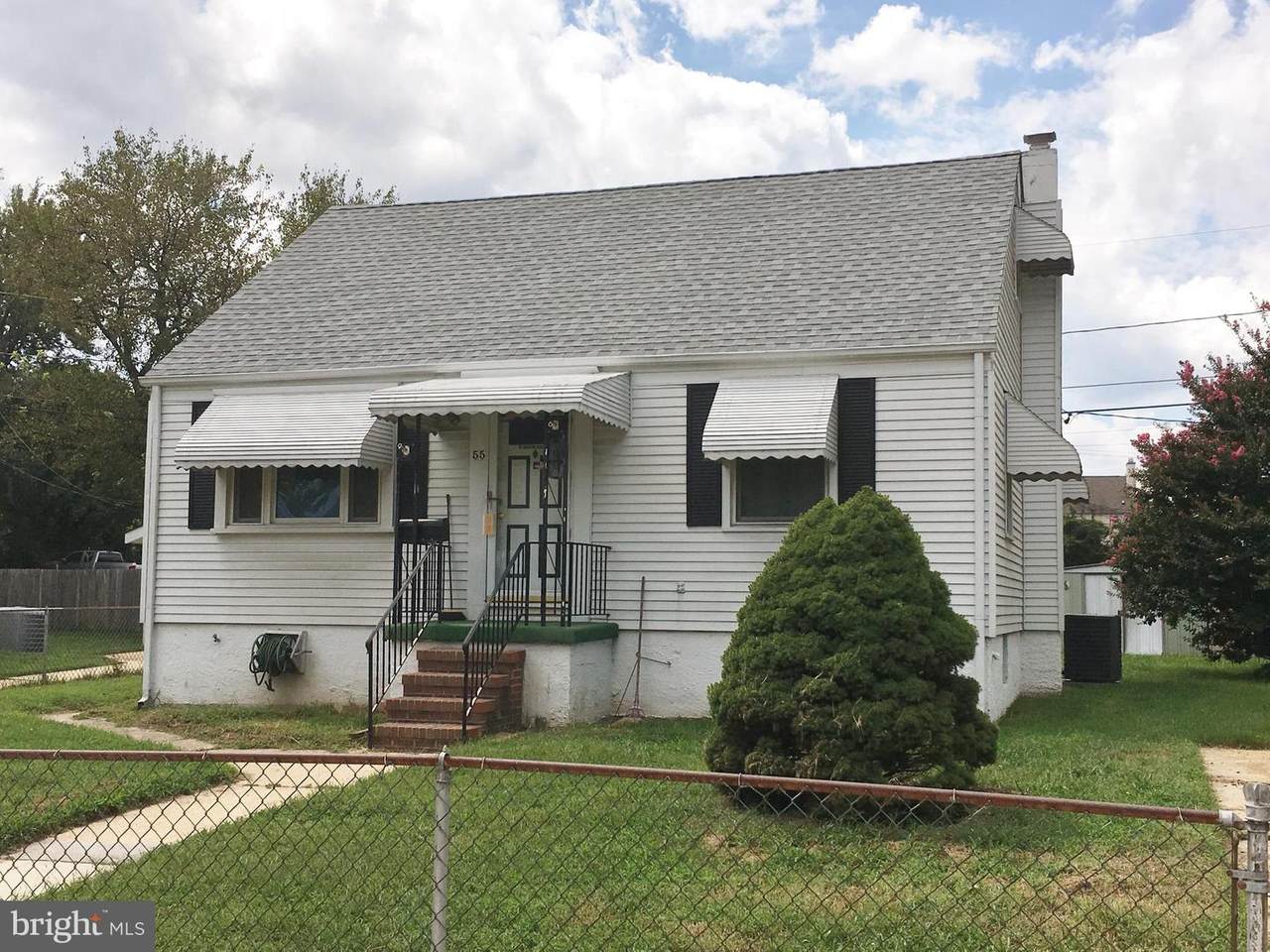 55 Chester Circle - Photo 1