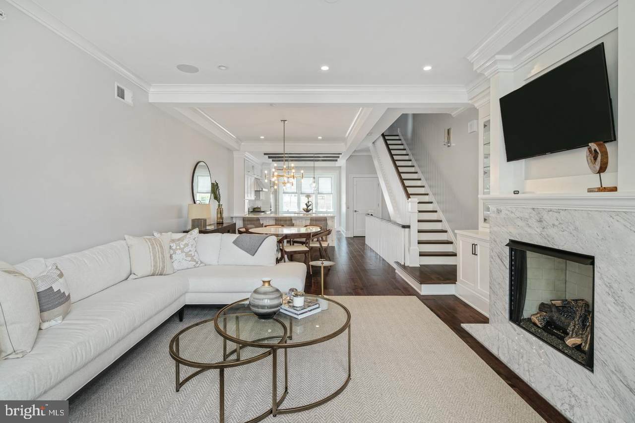 1400 Fitzwater Street - Photo 1