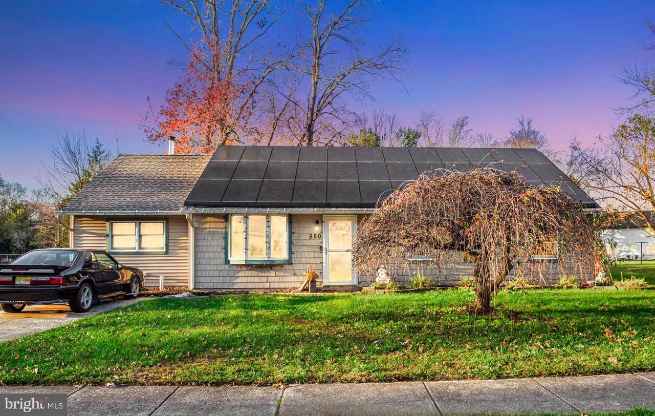 550 Greenbriar Drive - Photo 1