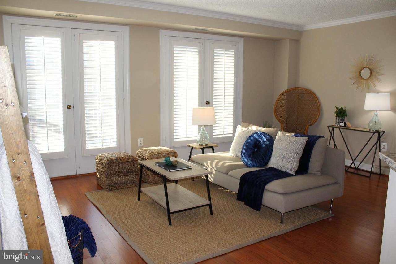 801 Pitt Street - Photo 1