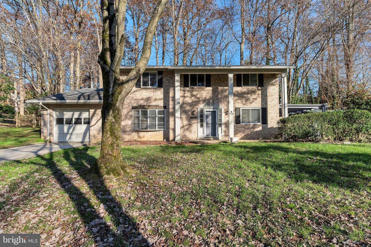 5207 Gainsborough Drive - Photo 1