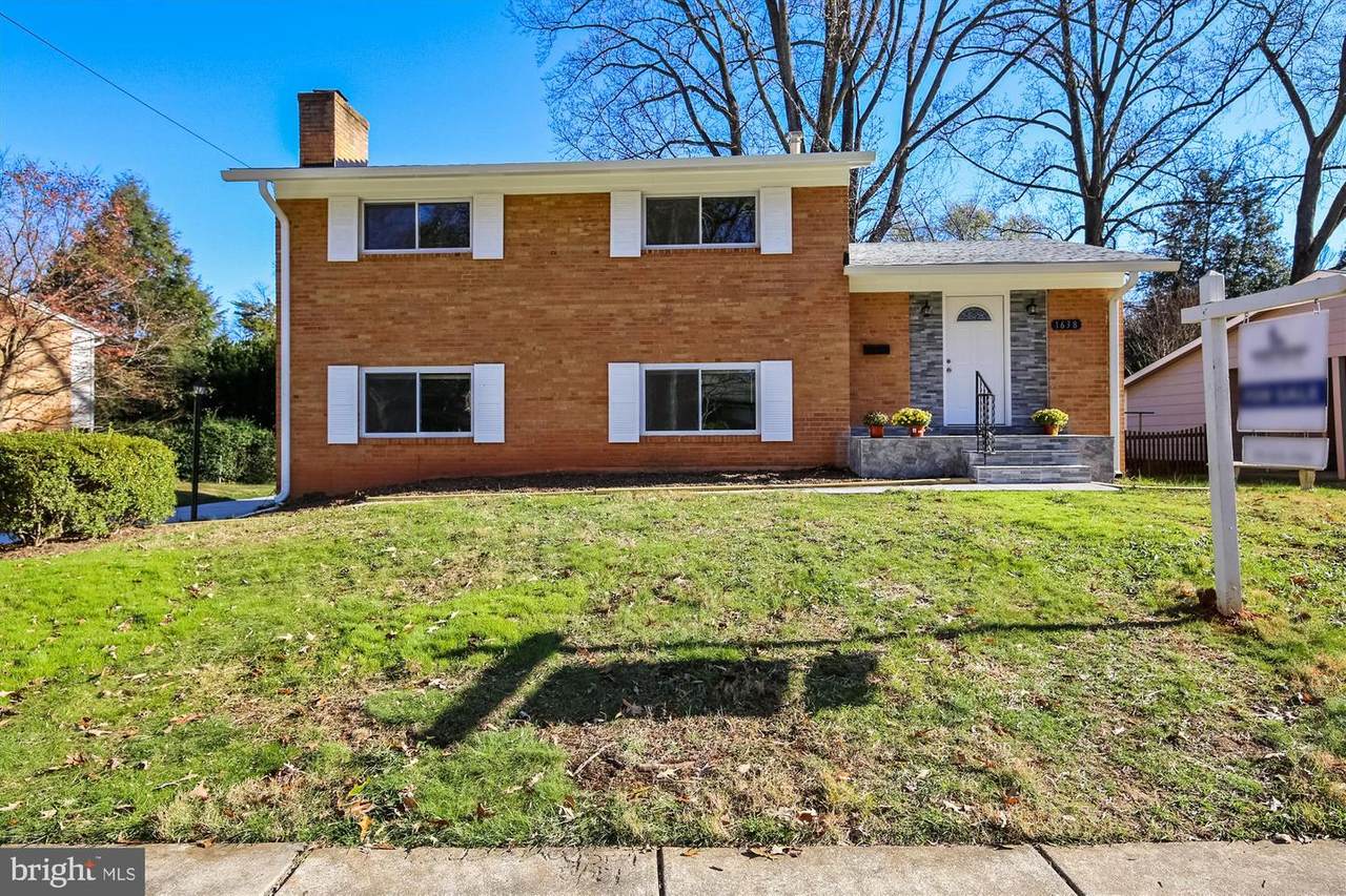 1638 Martha Terrace - Photo 1