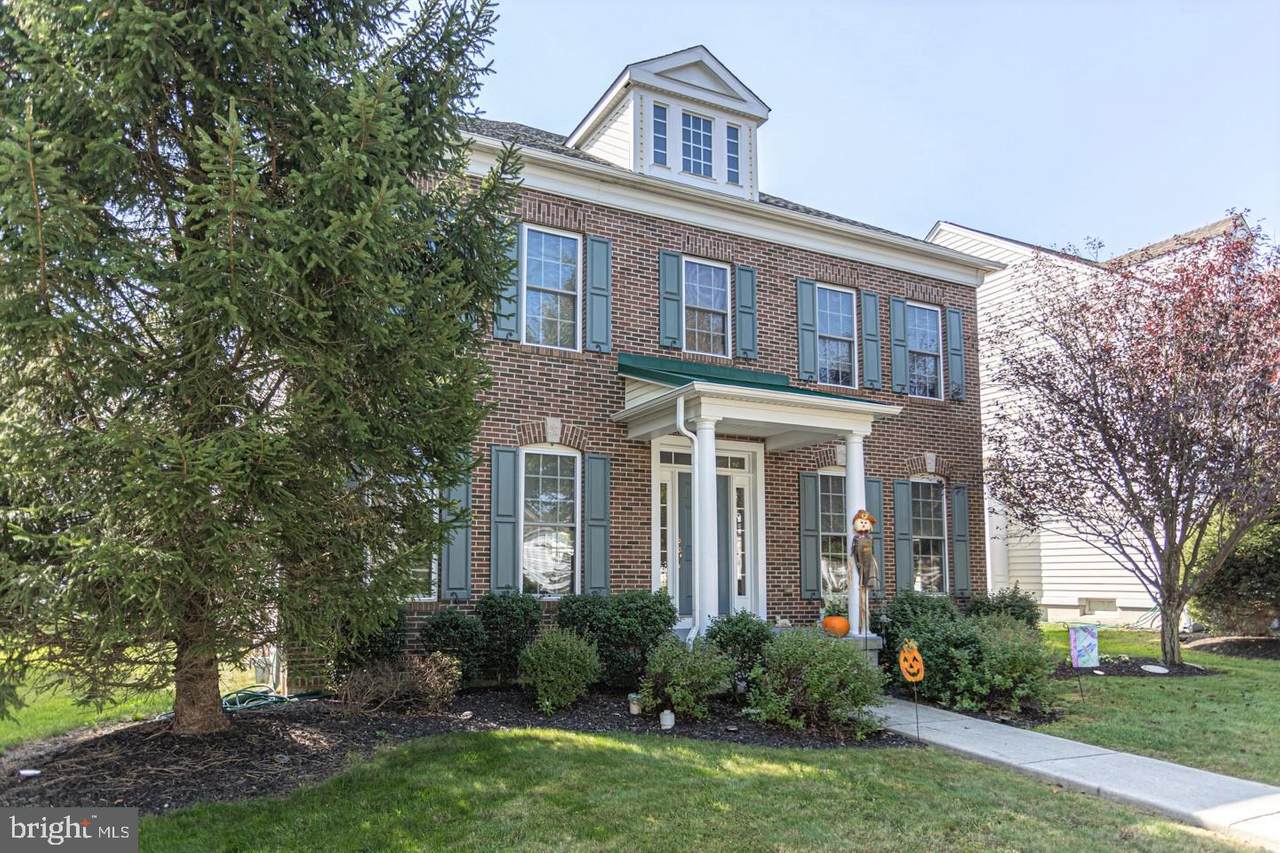 23 Prospect Hill Boulevard - Photo 1