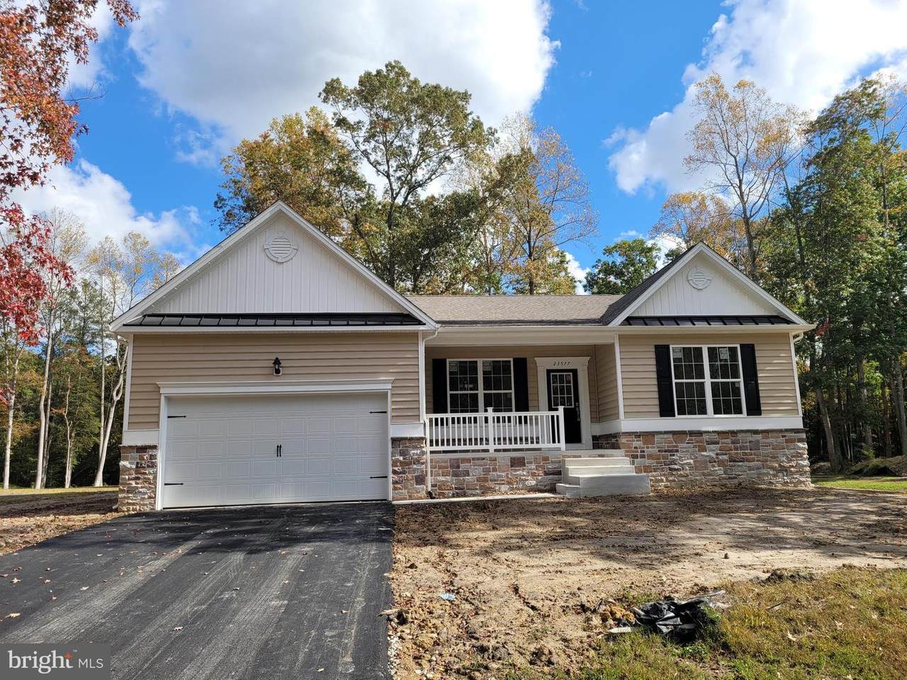 11 Fairway Avenue - Photo 1