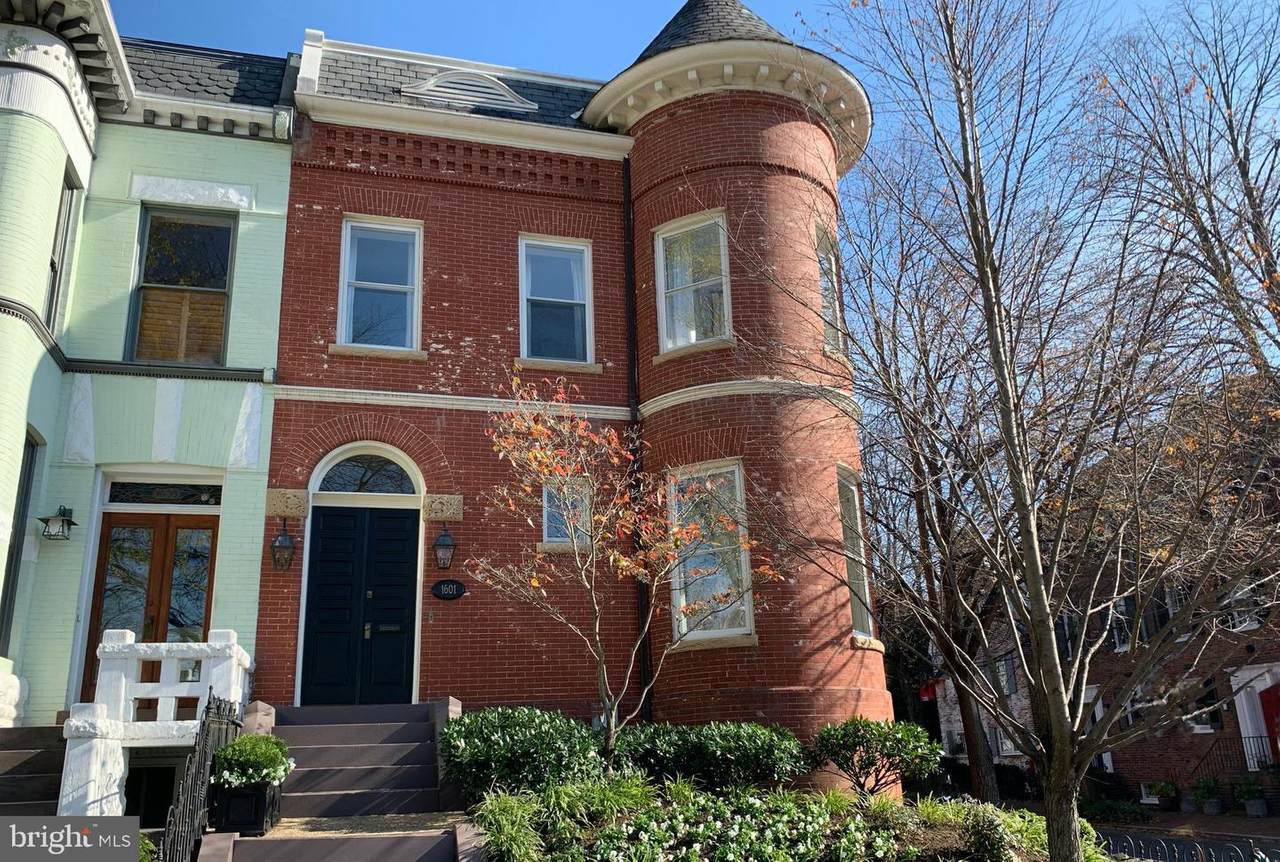 1601 35TH Street - Photo 1