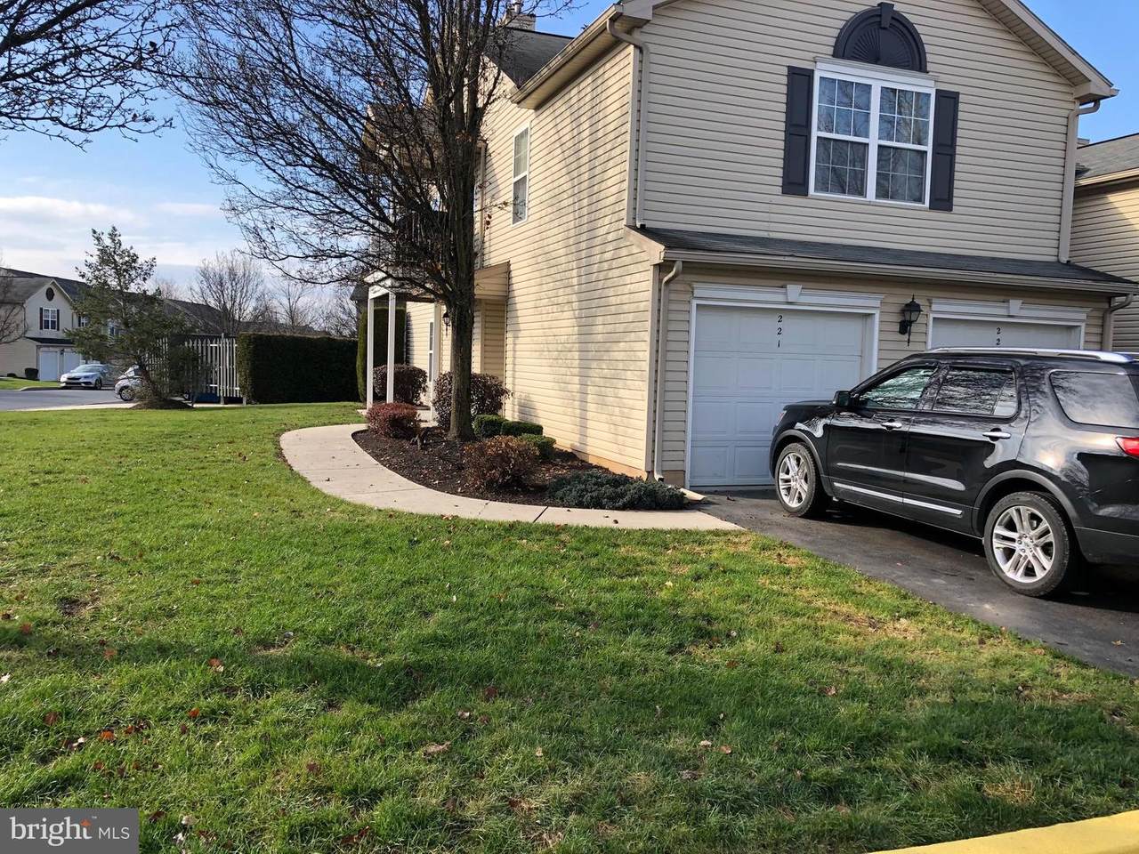 221 Sparrow Road - Photo 1