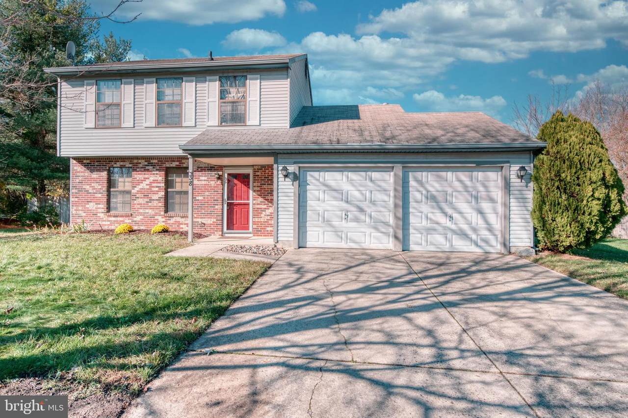 38 Hawthorne Road - Photo 1
