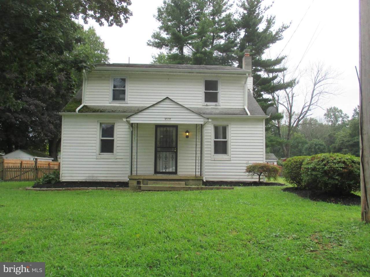 1559 Deerfield Road - Photo 1