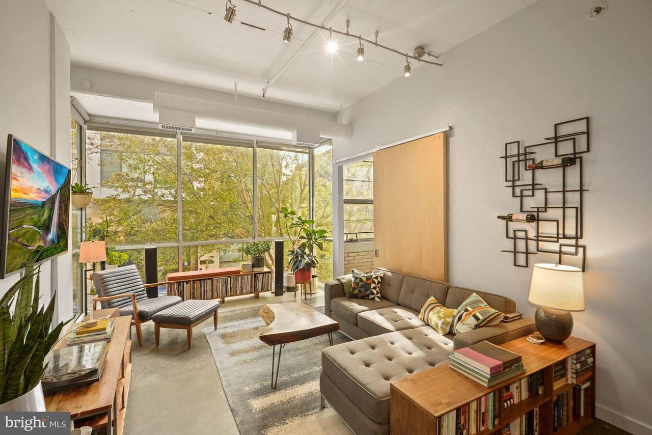 701 Lamont Street - Photo 1
