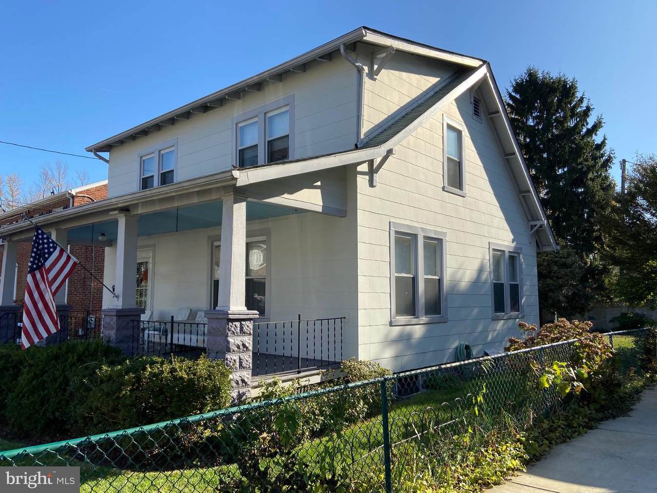 16 Del Ray Avenue - Photo 1